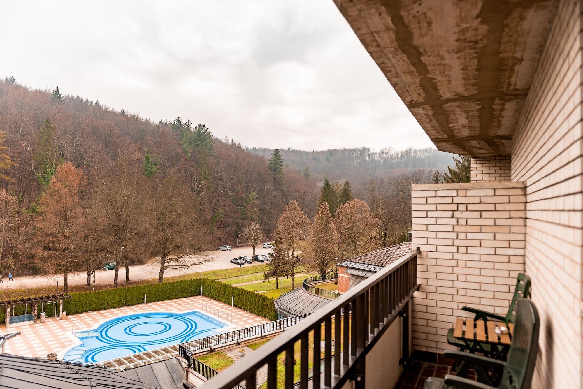 Hotel Smarjeta - Terme Krka Smarjeske Toplice Exterior photo